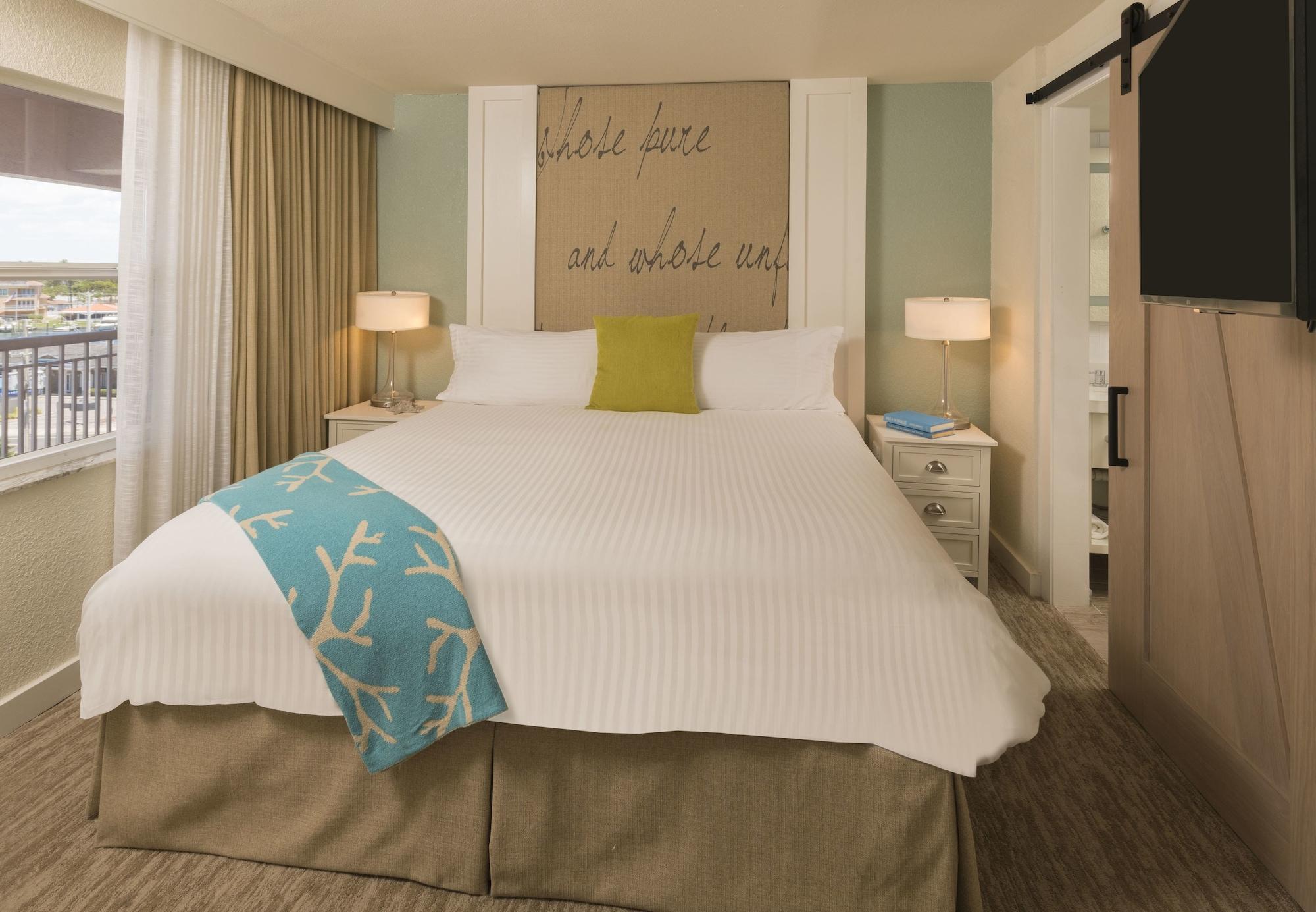 Beach House Suites By The Don Cesar Сейнт Пийт Бийч Стая снимка