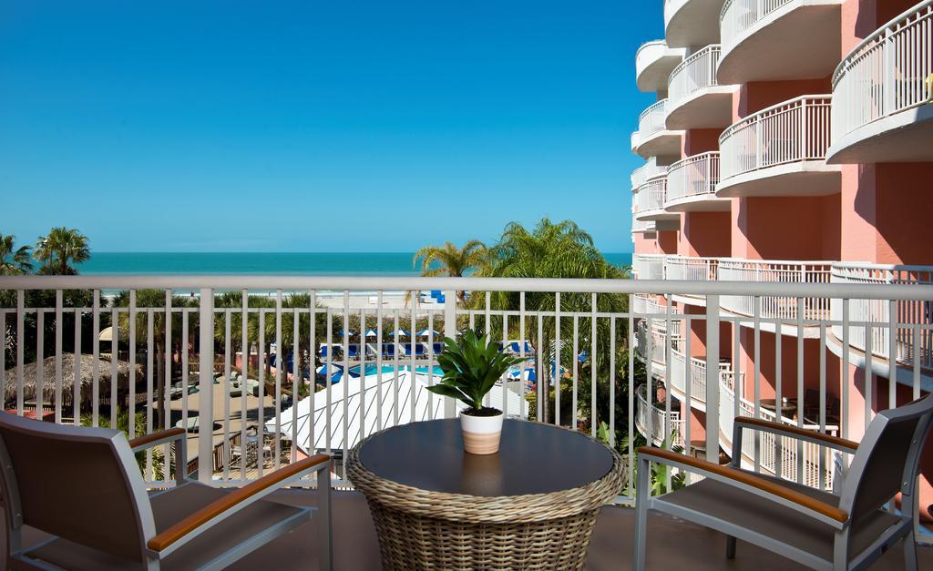 Beach House Suites By The Don Cesar Сейнт Пийт Бийч Екстериор снимка